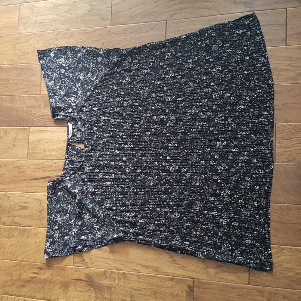 Penningtons Black & Floral Pleated Top Size 5XL